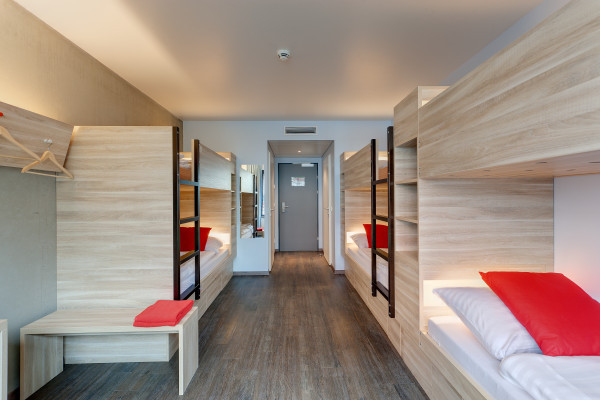 6-bed room (only bunk beds)