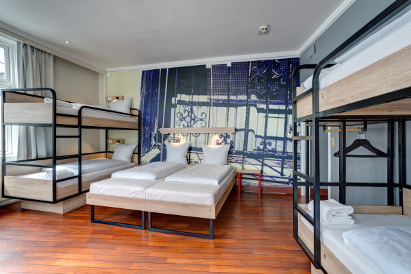 Cama(s) en dormitorio mixto (máx. 6 camas) 